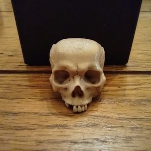 @Be_bone2005 hand carved skull ring